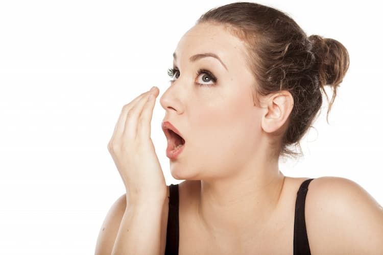 Avoid Bad Breath While Wearing Dentures with These Tips!